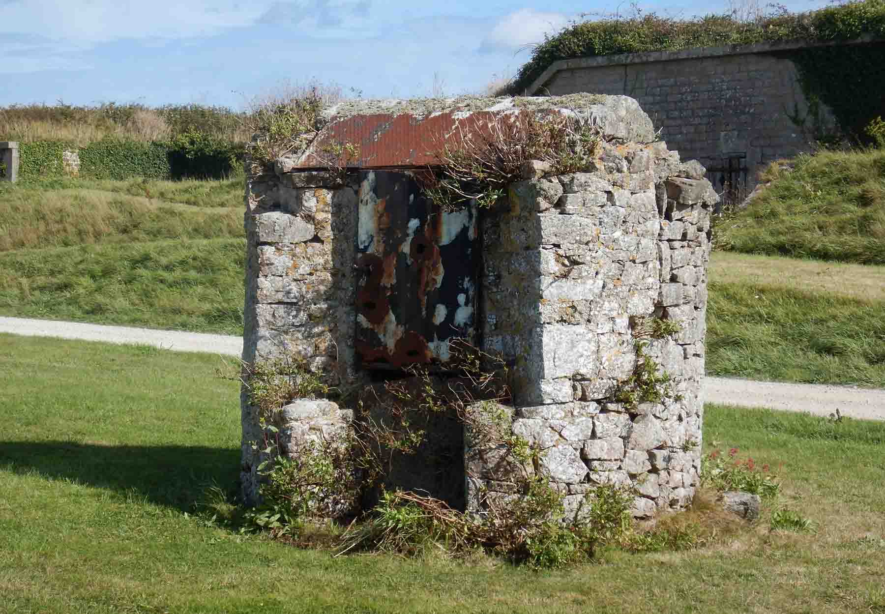 puits du fort de la Hougue
